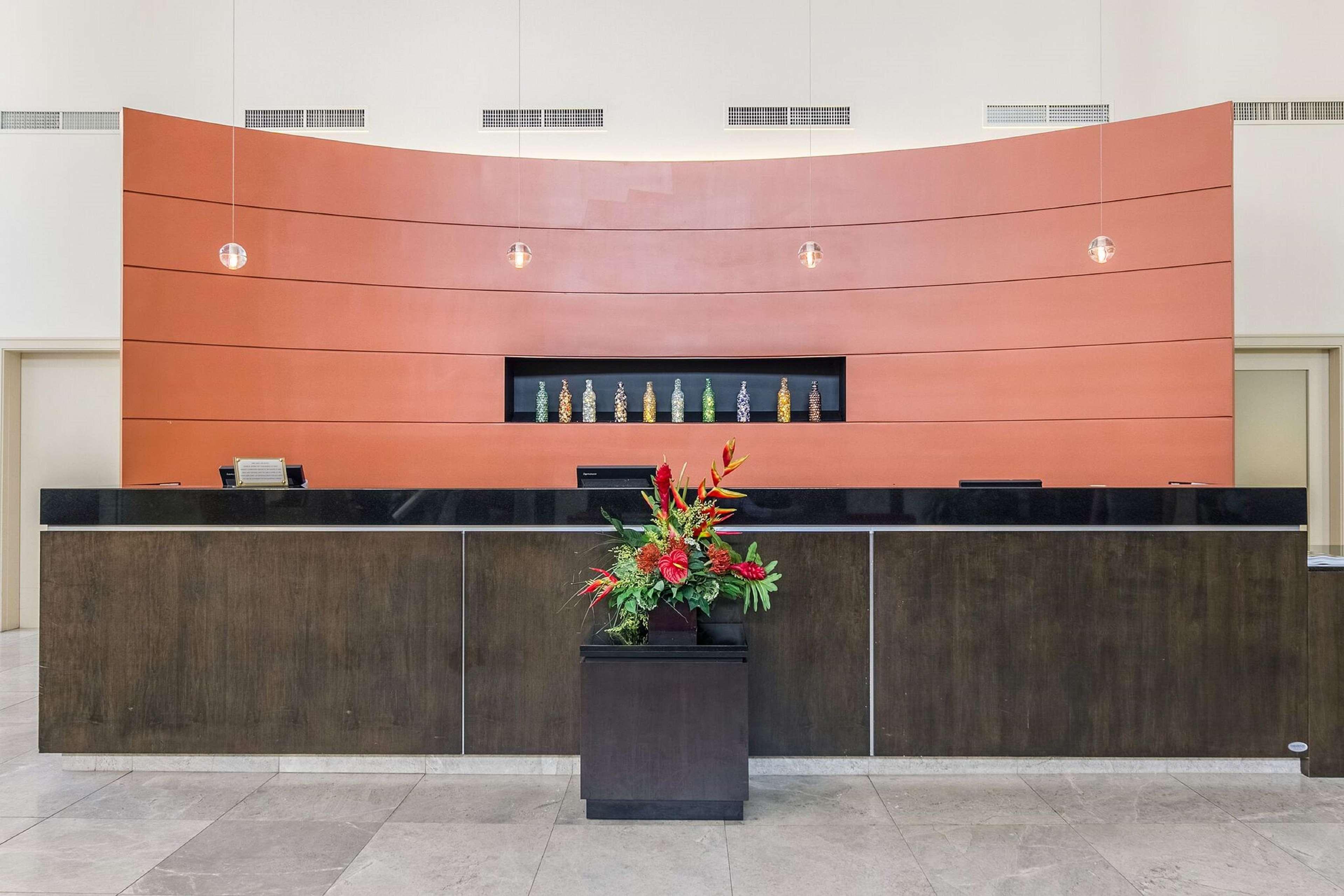 Embassy Suites By Hilton Newark Airport Elizabeth Luaran gambar
