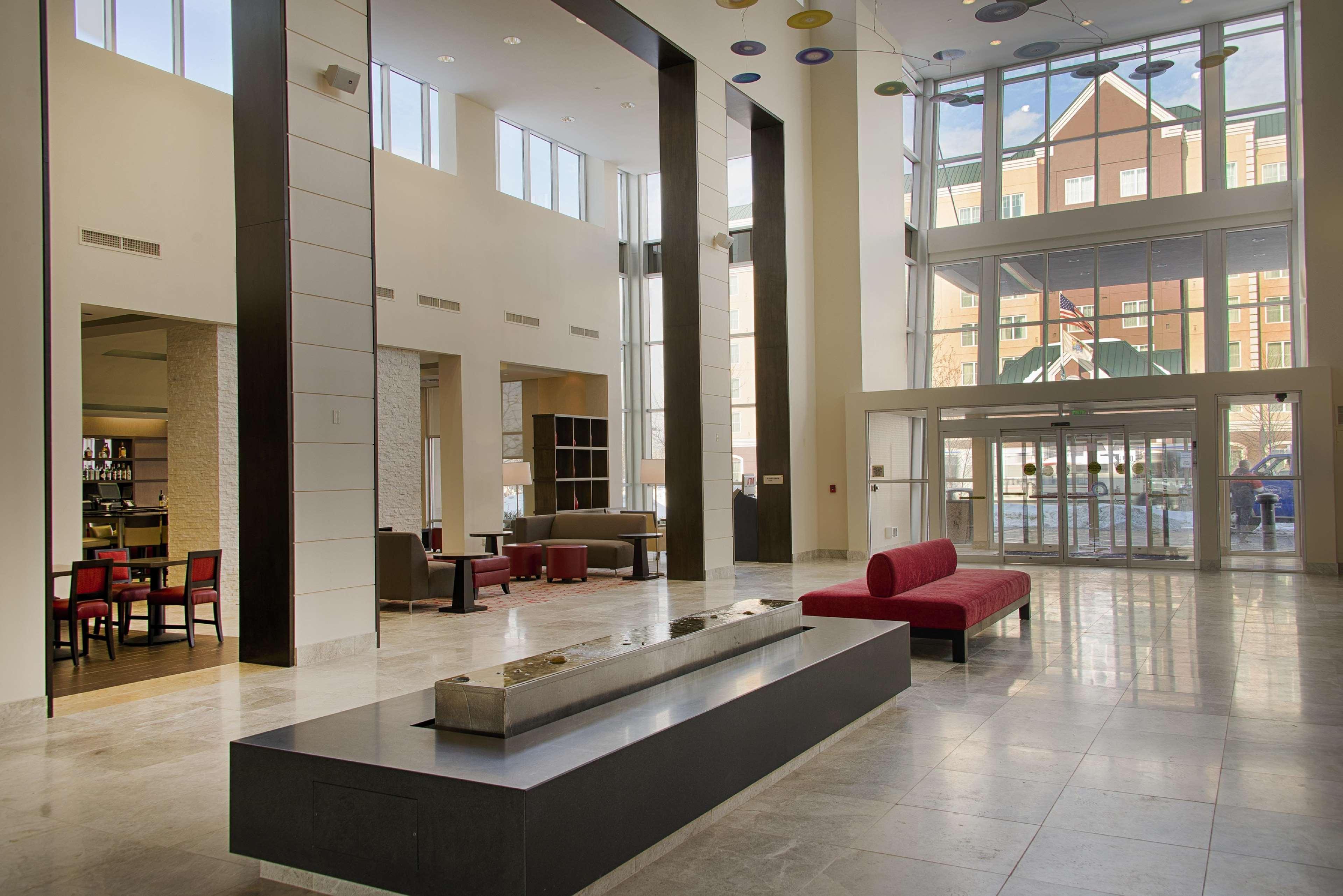 Embassy Suites By Hilton Newark Airport Elizabeth Luaran gambar