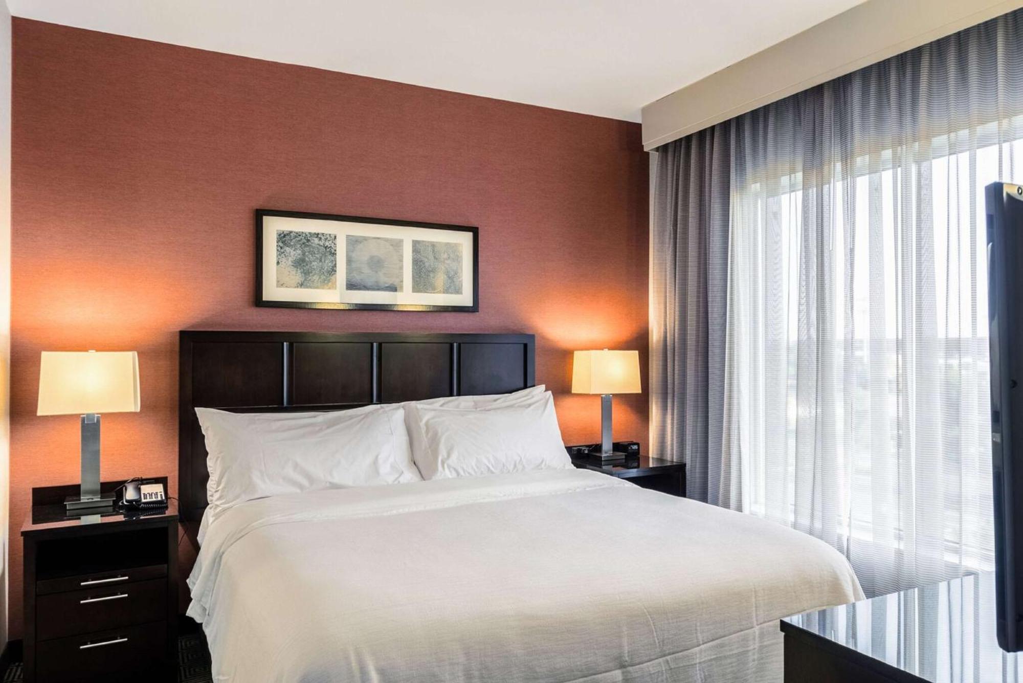 Embassy Suites By Hilton Newark Airport Elizabeth Luaran gambar