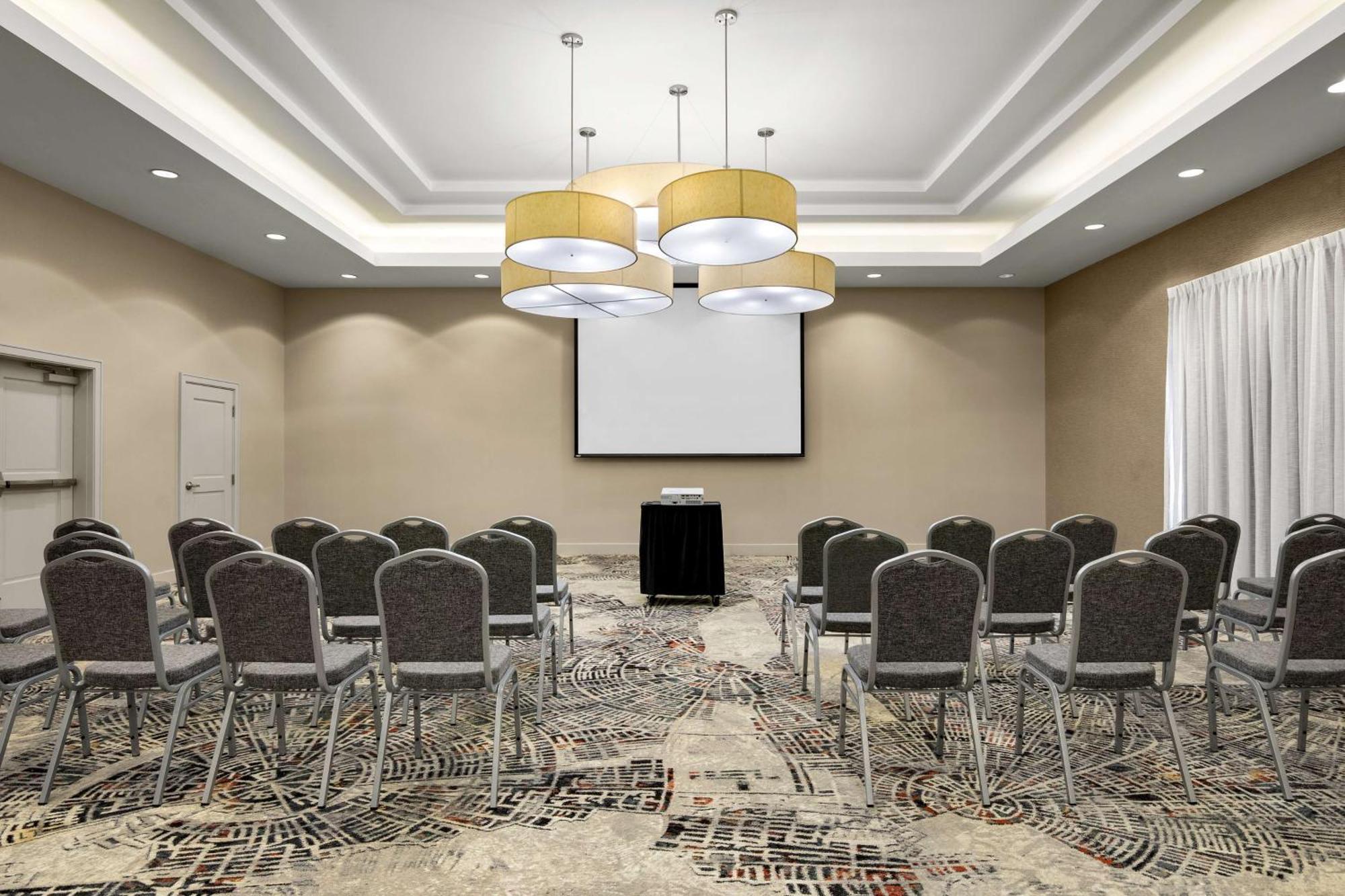 Embassy Suites By Hilton Newark Airport Elizabeth Luaran gambar