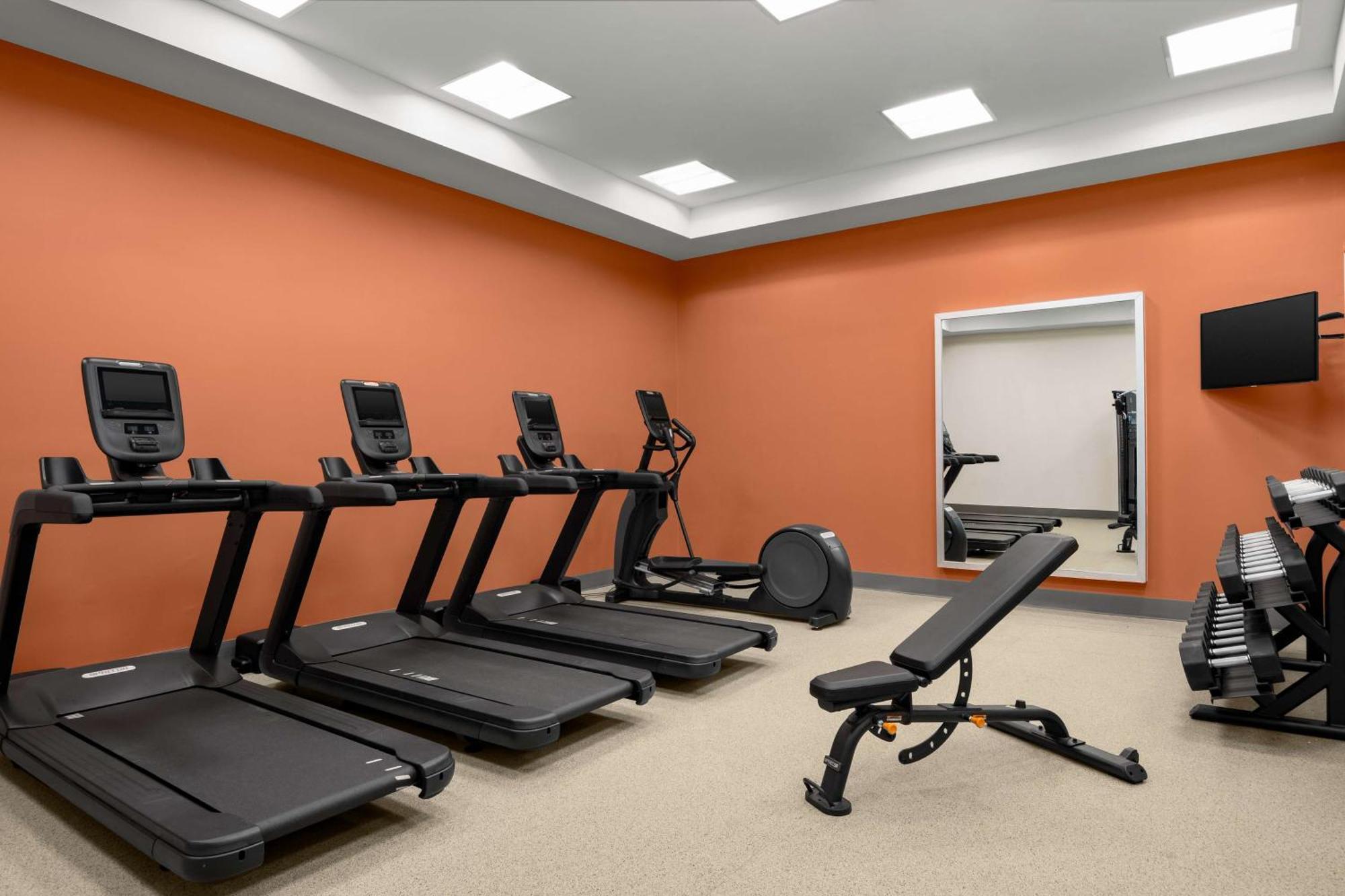 Embassy Suites By Hilton Newark Airport Elizabeth Luaran gambar