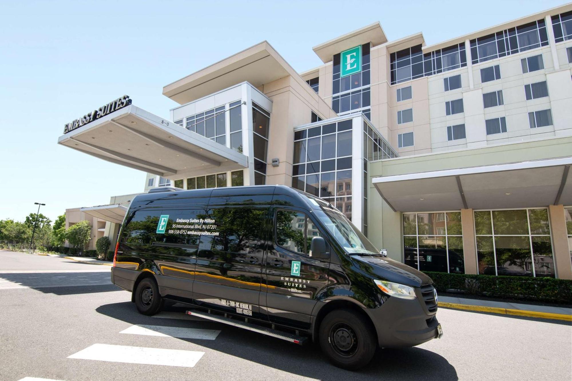 Embassy Suites By Hilton Newark Airport Elizabeth Luaran gambar